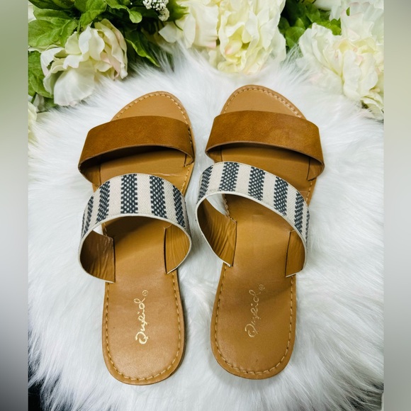 Qupid Stripe Double Strap Sandals - Picture 5 of 6